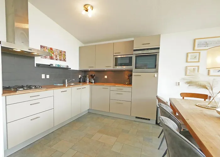 Apartment Beachlife 9 *